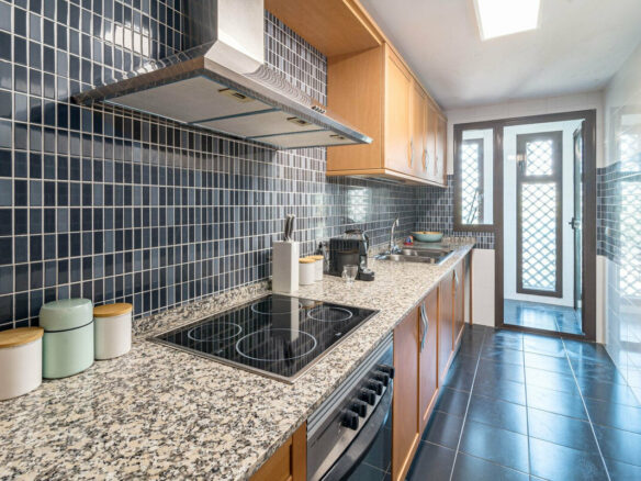 FOR SALE 🏡 Two-Bedroom Garden Apartment with Pool Views in a Gated Complex – Selwo, Estepona 🇪🇸