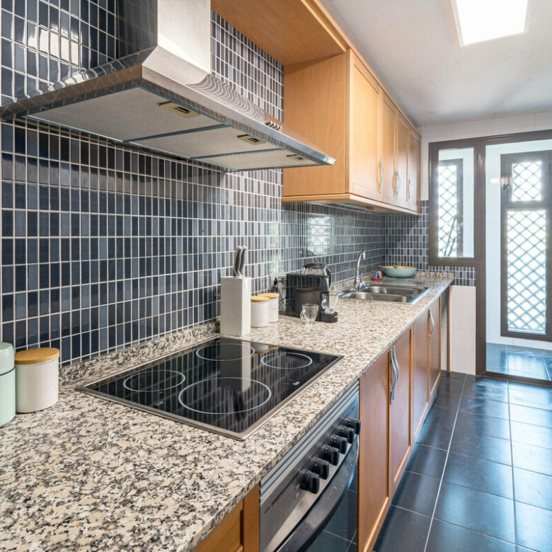 FOR SALE 🏡 Two-Bedroom Garden Apartment with Pool Views in a Gated Complex – Selwo, Estepona 🇪🇸