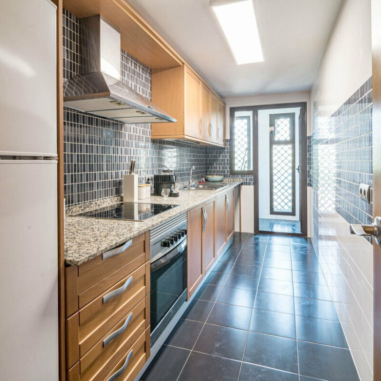 FOR SALE 🏡 Two-Bedroom Garden Apartment with Pool Views in a Gated Complex – Selwo, Estepona 🇪🇸