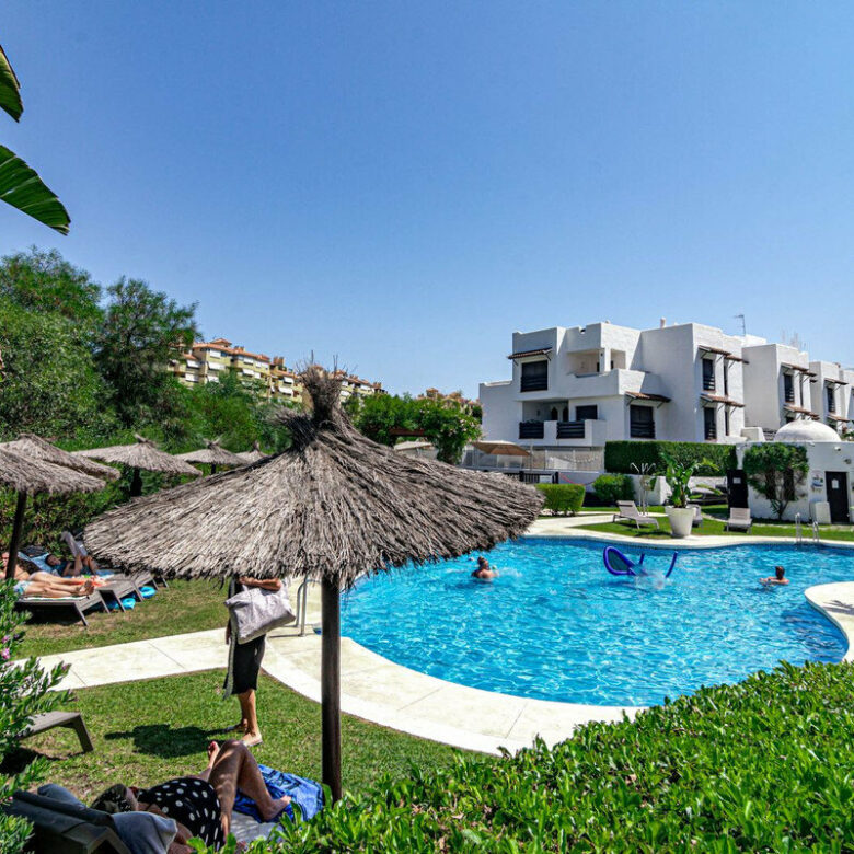 FOR SALE 🏡 Two-Bedroom Garden Apartment with Pool Views in a Gated Complex – Selwo, Estepona 🇪🇸