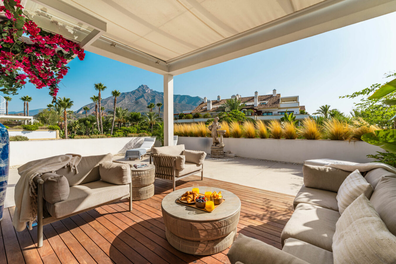 cb6b65d2-7ee1-4a34-9b74-58b333307d84 FOR SALE π Luxurious 3-Bedroom Duplex Penthouse β Lomas del Rey, Golden Mile πͺπΈ