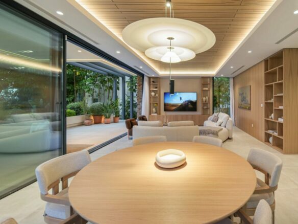 FOR SALE 🏡 Contemporary Four-Bedroom Villa with Rooftop Solarium and Private Pool – El Campanario, New Golden Mile, Estepona 🇪🇸