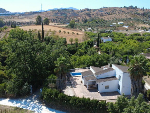 FOR SALE 🏡 Country Villa with Private Pool on 4,500 m² – Coín 🇪🇸