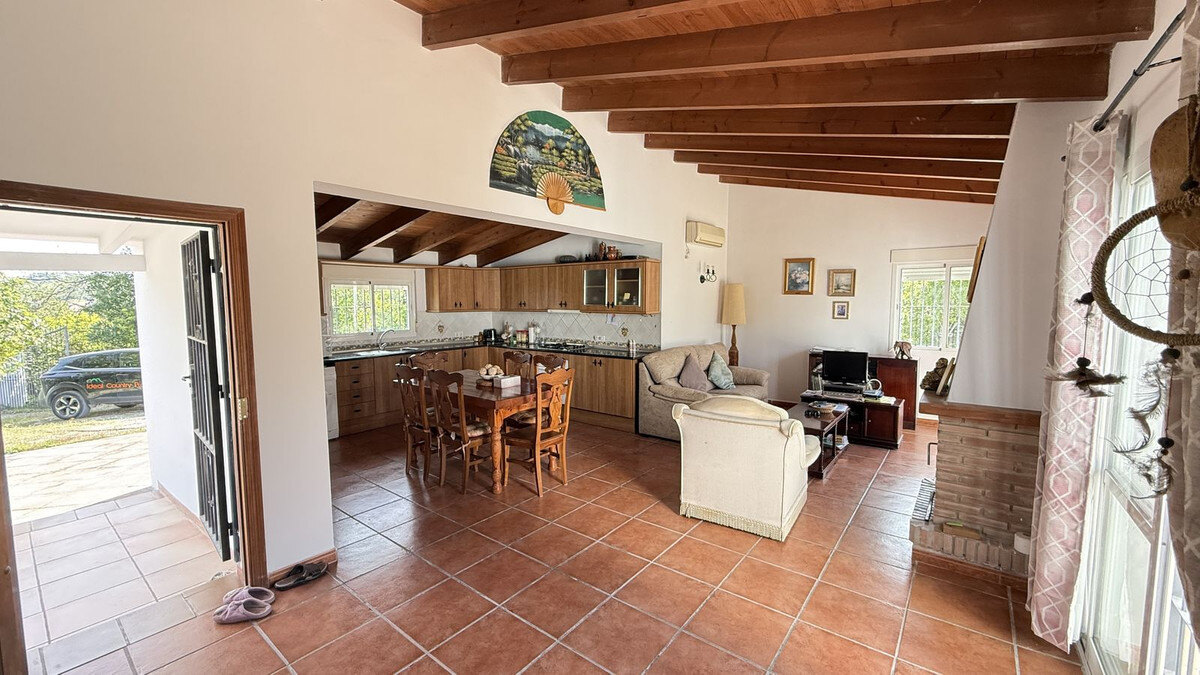FOR SALE 🏡 Country Villa with Private Pool on 4,500 m² – Coín 🇪🇸