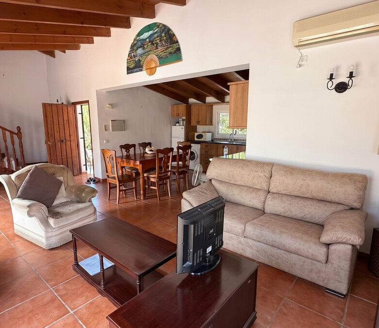 FOR SALE 🏡 Country Villa with Private Pool on 4,500 m² – Coín 🇪🇸