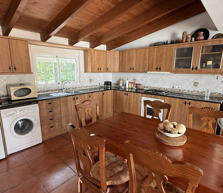 FOR SALE 🏡 Country Villa with Private Pool on 4,500 m² – Coín 🇪🇸