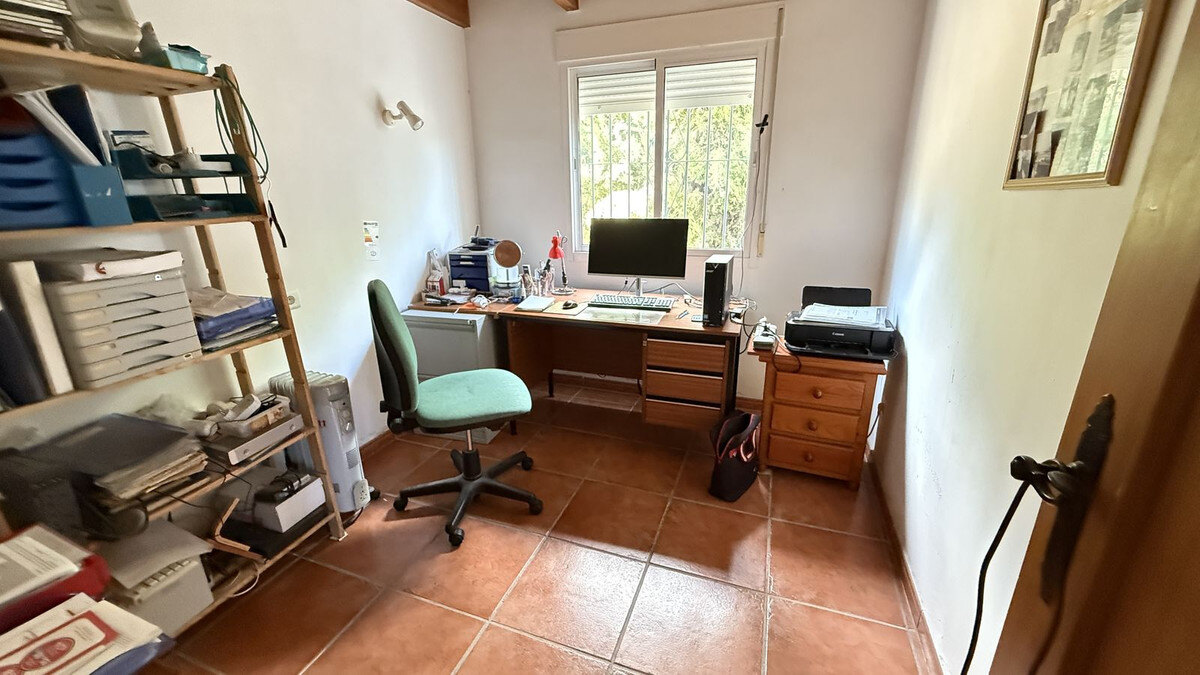 FOR SALE 🏡 Country Villa with Private Pool on 4,500 m² – Coín 🇪🇸