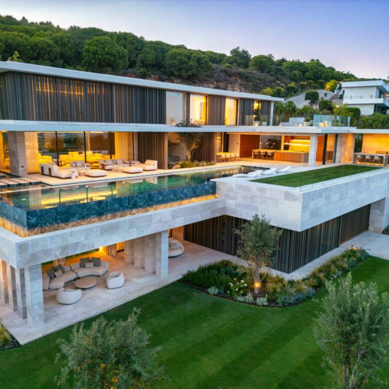 🏡 Contemporary Luxury Villa La Reserva Sotogrande – Fully Furnished Turnkey  🇪🇸  Costa del Sol 🇪🇸
