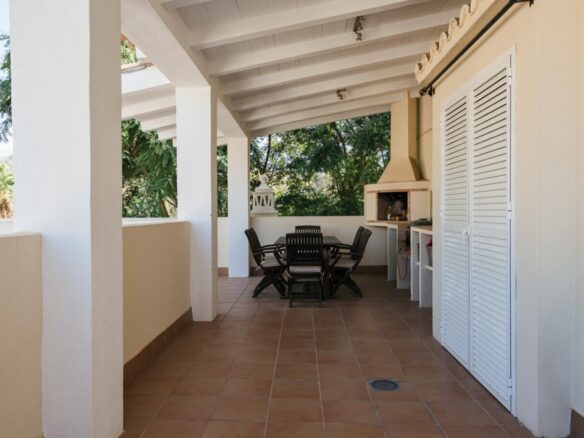 FOR SALE 🏡 Four-Bedroom Duplex Penthouse with Almost 200 m² of Terraces and Mountain Views – Las Brisas, Nueva Andalucía, Marbella 🇪🇸