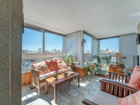 FOR SALE 🏡 Four-Bedroom Duplex Penthouse with Two Terraces Steps from the Beach – Marbella Centre 🇪🇸