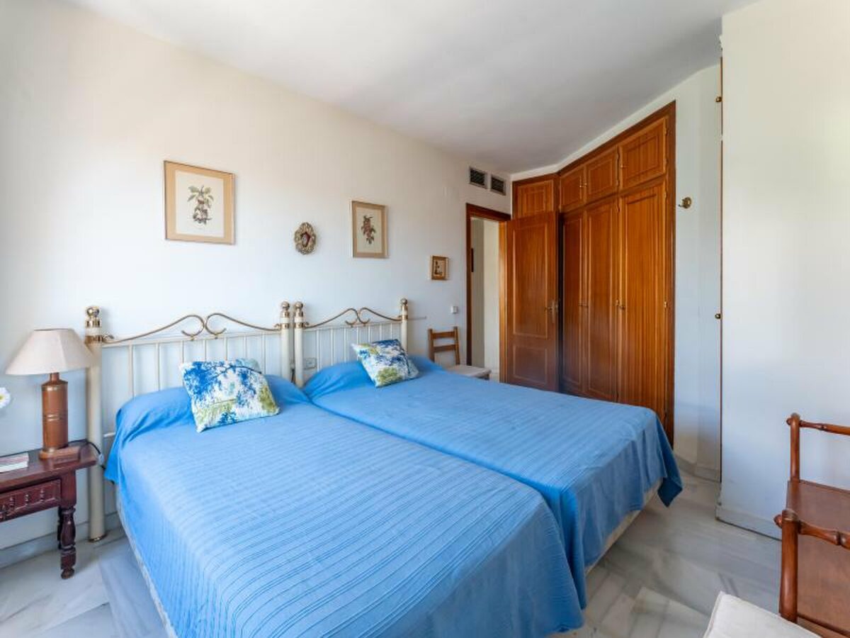 FOR SALE 🏡 Four-Bedroom Duplex Penthouse with Two Terraces Steps from the Beach – Marbella Centre 🇪🇸