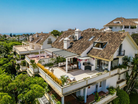 FOR SALE 🌟 Luxurious 3-Bedroom Duplex Penthouse – Lomas del Rey, Golden Mile  🇪🇸