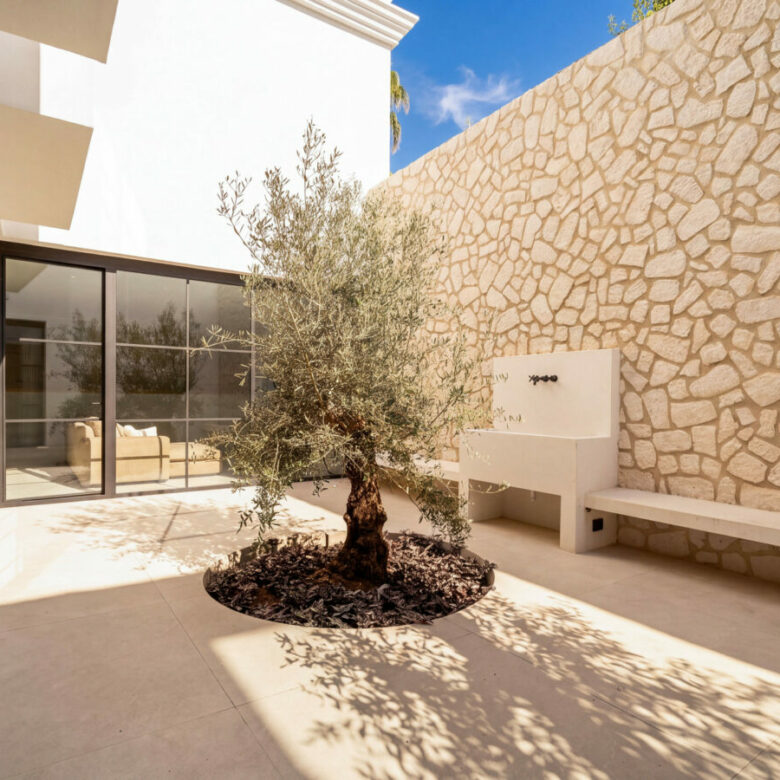 🇪🇸 FOR SALE: SPECTACULAR CONTEMPORARY MASTERPIECE IN EL PARAÍSO ALTO, BENAHAVÍS 🌟