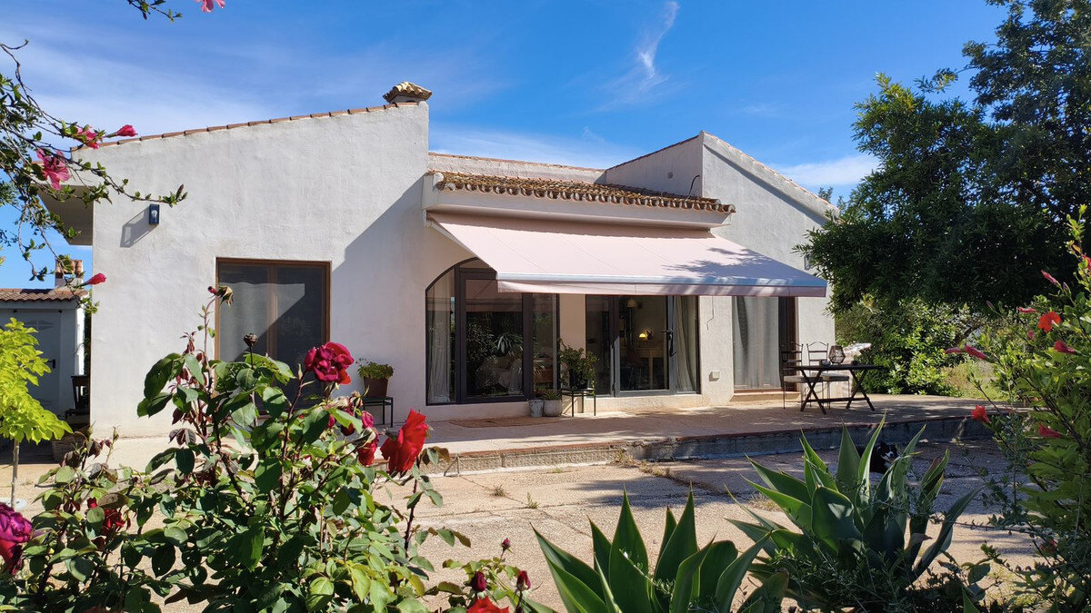 FOR SALE 🏡 Rustic Finca with Pool and Rural Tourism Licence on 3,000 m² – Alhaurín el Grande 🇪🇸
