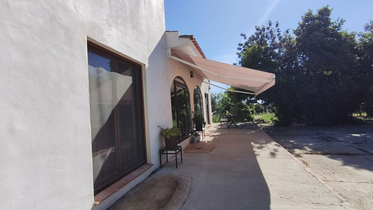 FOR SALE 🏡 Rustic Finca with Pool and Rural Tourism Licence on 3,000 m² – Alhaurín el Grande 🇪🇸