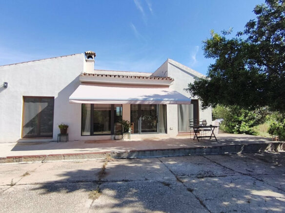 FOR SALE 🏡 Rustic Finca with Pool and Rural Tourism Licence on 3,000 m² – Alhaurín el Grande 🇪🇸