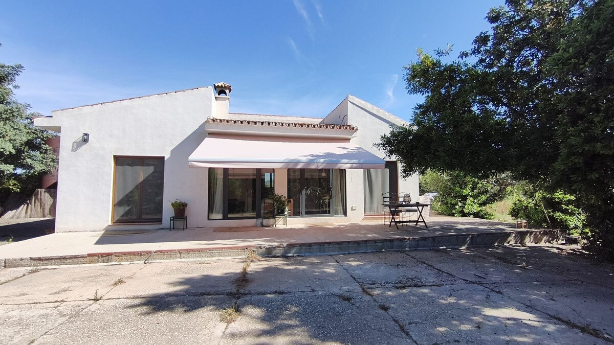 FOR SALE 🏡 Rustic Finca with Pool and Rural Tourism Licence on 3,000 m² – Alhaurín el Grande 🇪🇸