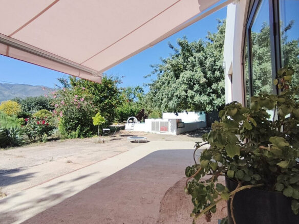 FOR SALE 🏡 Rustic Finca with Pool and Rural Tourism Licence on 3,000 m² – Alhaurín el Grande 🇪🇸