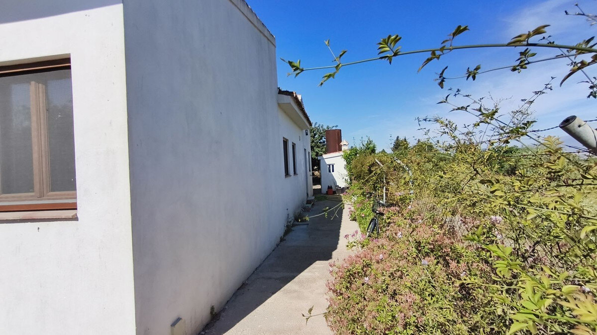 FOR SALE 🏡 Rustic Finca with Pool and Rural Tourism Licence on 3,000 m² – Alhaurín el Grande 🇪🇸