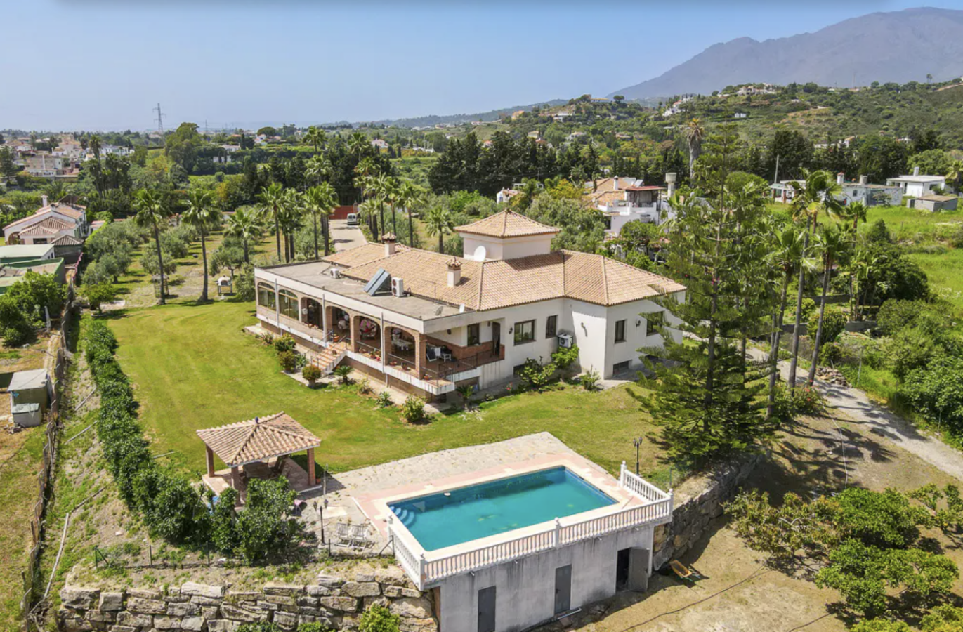 FOR SALE 🌟 🏡 Andalusian Estate Estepona with Sea & Mountain Views 🇪🇸