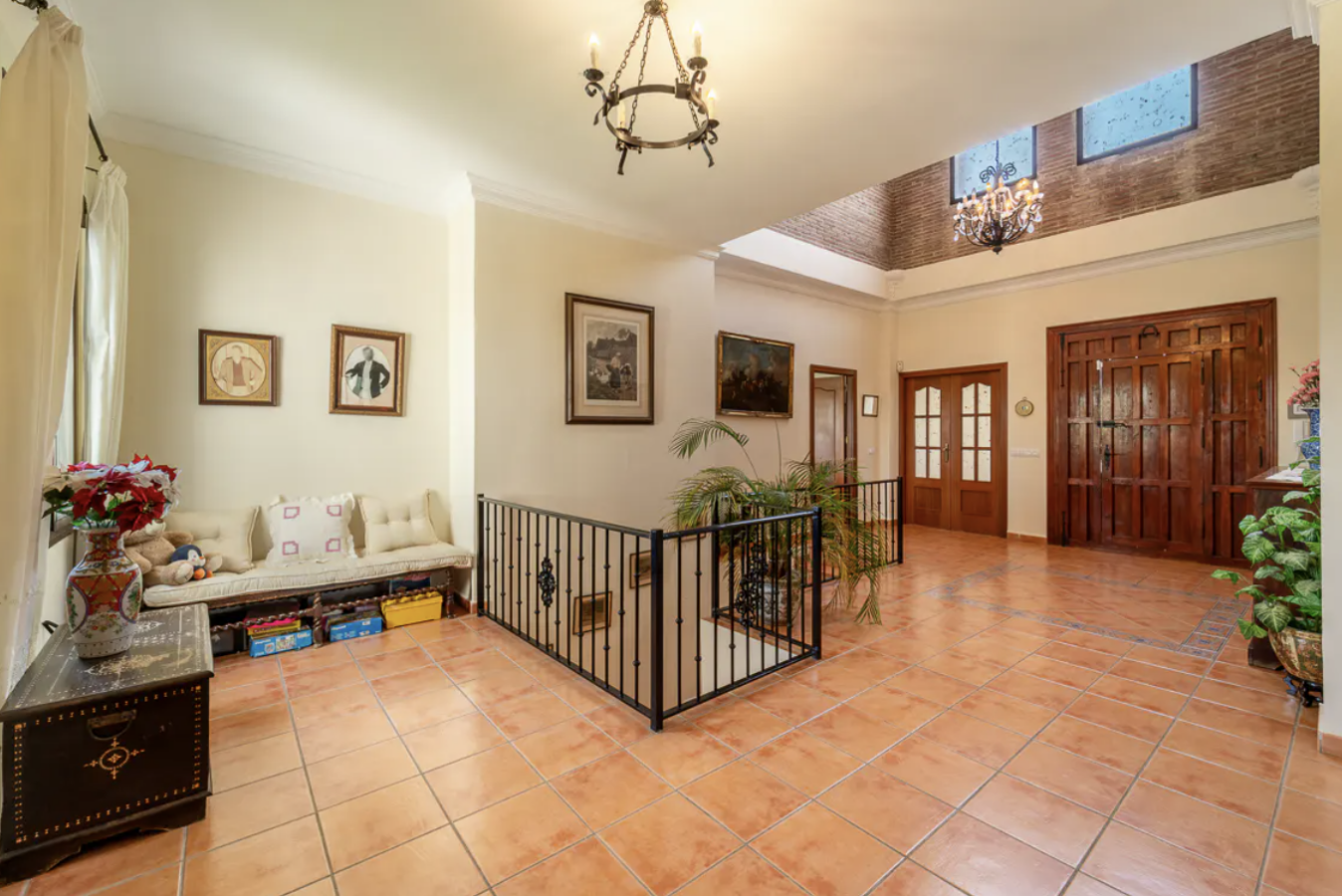 FOR SALE 🌟 🏡 Andalusian Estate Estepona with Sea & Mountain Views 🇪🇸