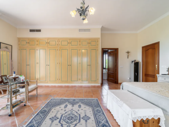 FOR SALE 🌟 🏡 Andalusian Estate Estepona with Sea & Mountain Views 🇪🇸