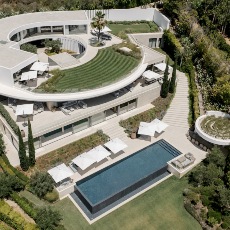 FOR SALE 🌟  Contemporary Luxury Villa Sotogrande for Sale –  Famous Architect  🇪🇸 La Reserva, Sotogrande, Costa del Sol 🇪🇸