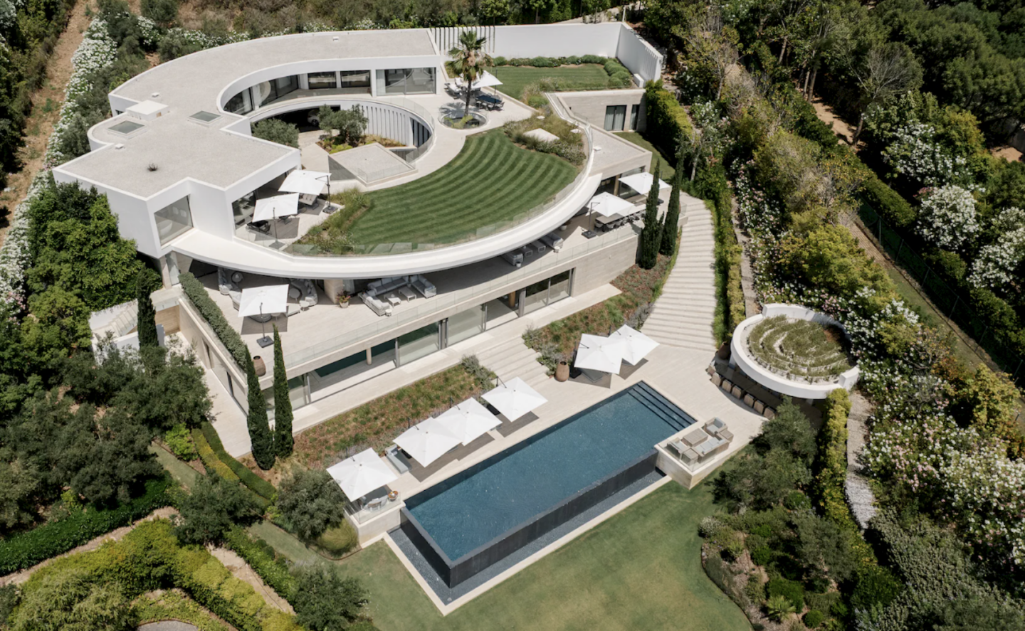 FOR SALE 🌟  Contemporary Luxury Villa Sotogrande for Sale –  Famous Architect  🇪🇸 La Reserva, Sotogrande, Costa del Sol 🇪🇸