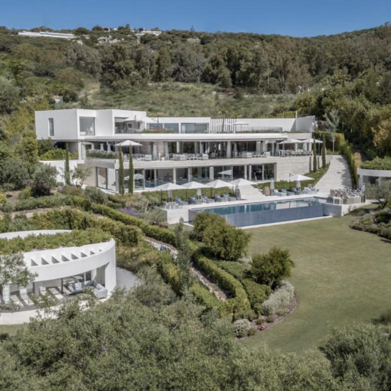 FOR SALE 🌟  Contemporary Luxury Villa Sotogrande for Sale –  Famous Architect  🇪🇸 La Reserva, Sotogrande, Costa del Sol 🇪🇸