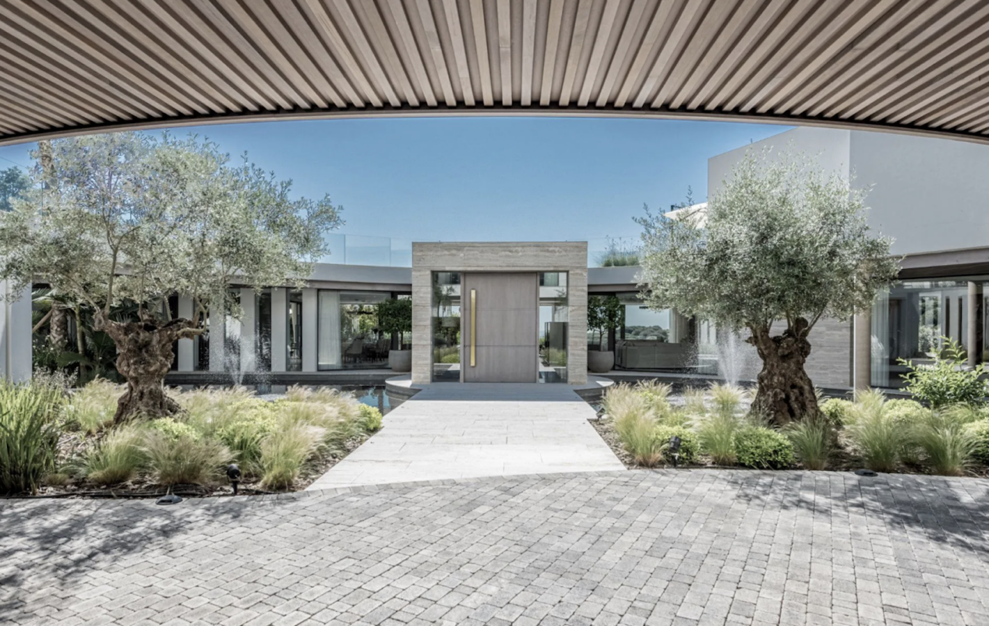 FOR SALE 🌟  Contemporary Luxury Villa Sotogrande for Sale –  Famous Architect  🇪🇸 La Reserva, Sotogrande, Costa del Sol 🇪🇸