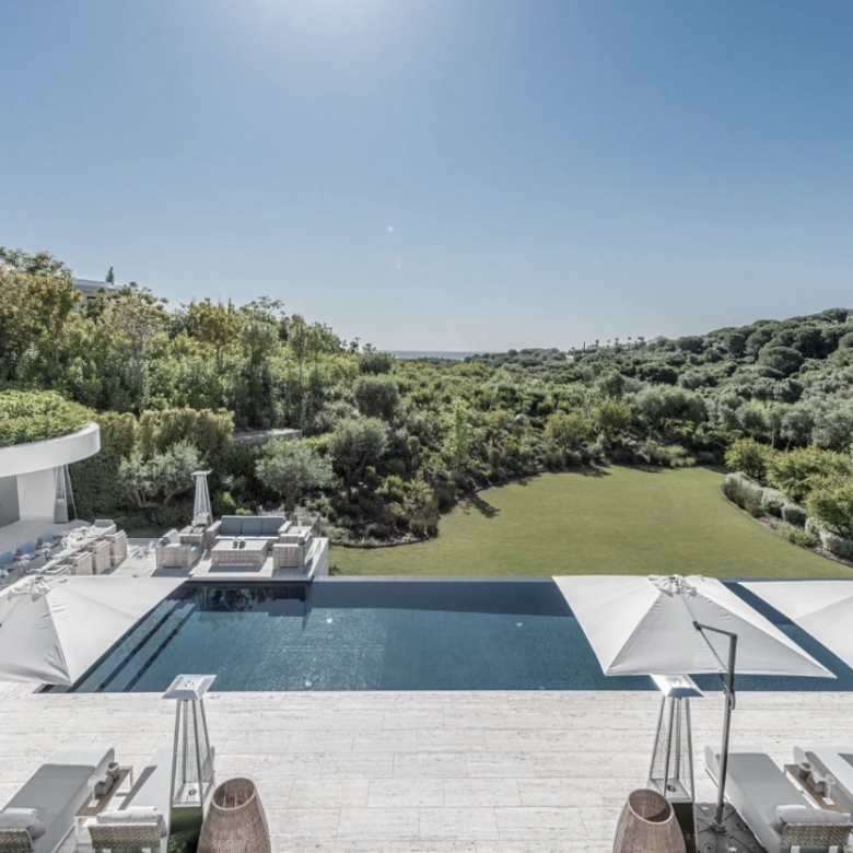 FOR SALE 🌟  Contemporary Luxury Villa Sotogrande for Sale –  Famous Architect  🇪🇸 La Reserva, Sotogrande, Costa del Sol 🇪🇸