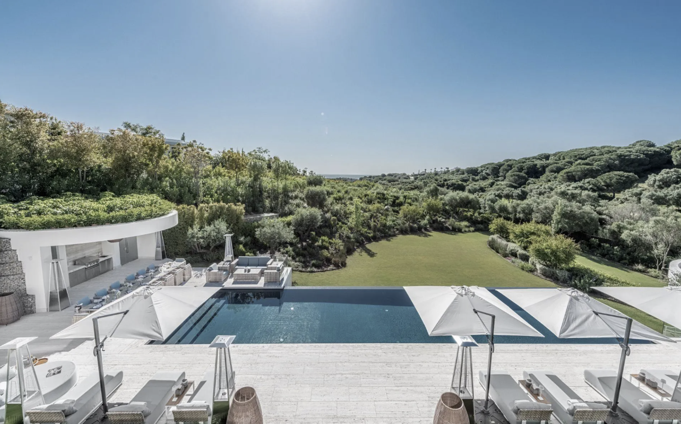 FOR SALE 🌟  Contemporary Luxury Villa Sotogrande for Sale –  Famous Architect  🇪🇸 La Reserva, Sotogrande, Costa del Sol 🇪🇸