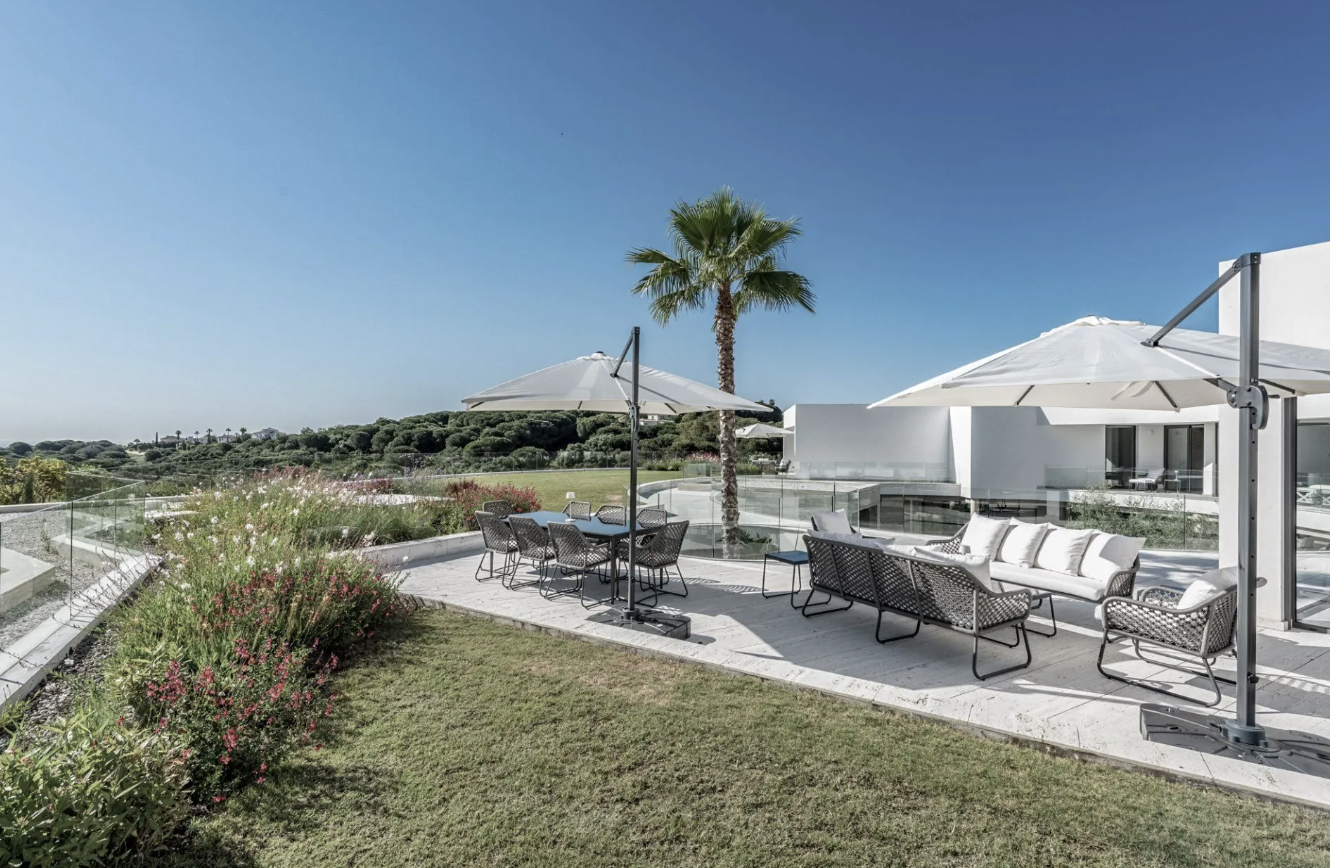 FOR SALE 🌟  Contemporary Luxury Villa Sotogrande for Sale –  Famous Architect  🇪🇸 La Reserva, Sotogrande, Costa del Sol 🇪🇸