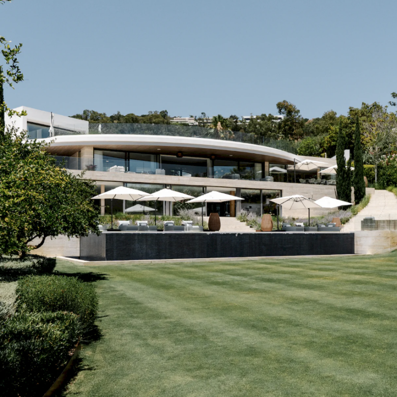 FOR SALE 🌟  Contemporary Luxury Villa Sotogrande for Sale –  Famous Architect  🇪🇸 La Reserva, Sotogrande, Costa del Sol 🇪🇸
