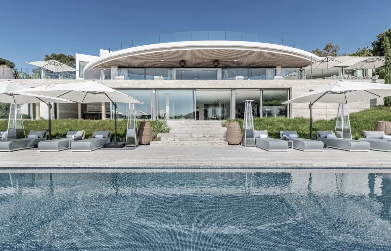 FOR SALE 🌟  Contemporary Luxury Villa Sotogrande for Sale –  Famous Architect  🇪🇸 La Reserva, Sotogrande, Costa del Sol 🇪🇸