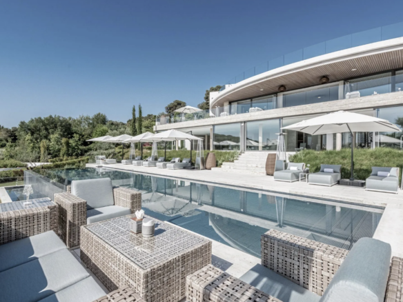 FOR SALE 🌟  Contemporary Luxury Villa Sotogrande for Sale –  Famous Architect  🇪🇸 La Reserva, Sotogrande, Costa del Sol 🇪🇸