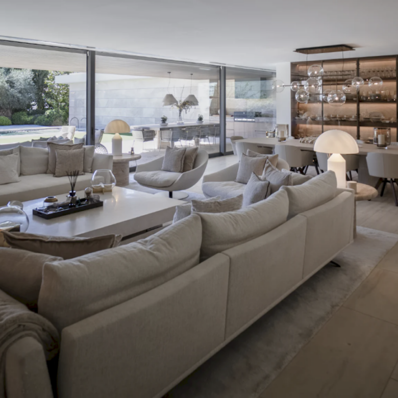 FOR SALE – Contemporary Luxury Villa Sotogrande for Sale –  Sotogrande, Costa del Sol 🇪🇸
