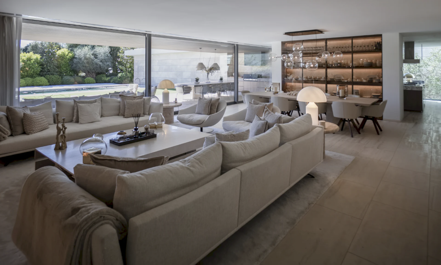 FOR SALE – Contemporary Luxury Villa Sotogrande for Sale –  Sotogrande, Costa del Sol 🇪🇸
