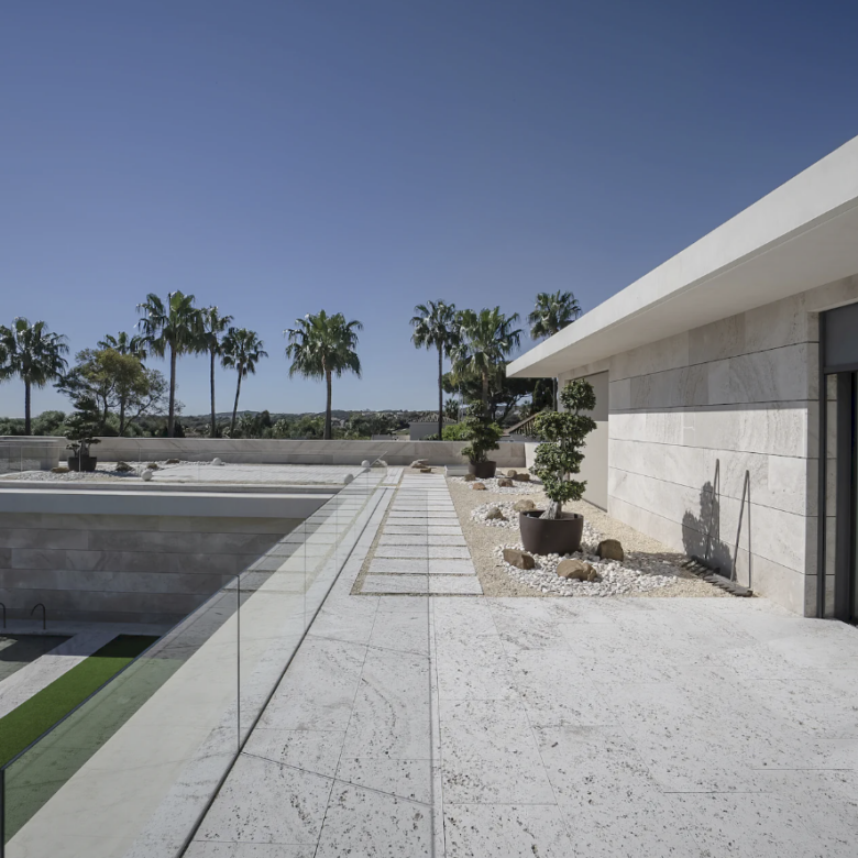 FOR SALE – Contemporary Luxury Villa Sotogrande for Sale –  Sotogrande, Costa del Sol 🇪🇸