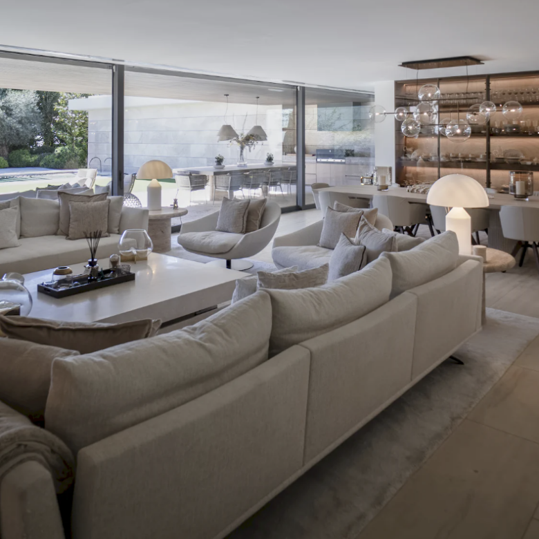 FOR SALE – Contemporary Luxury Villa Sotogrande for Sale –  Sotogrande, Costa del Sol 🇪🇸