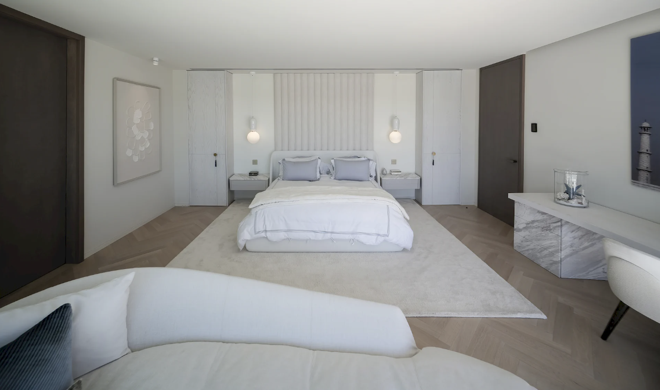 FOR SALE – Contemporary Luxury Villa Sotogrande for Sale –  Sotogrande, Costa del Sol 🇪🇸