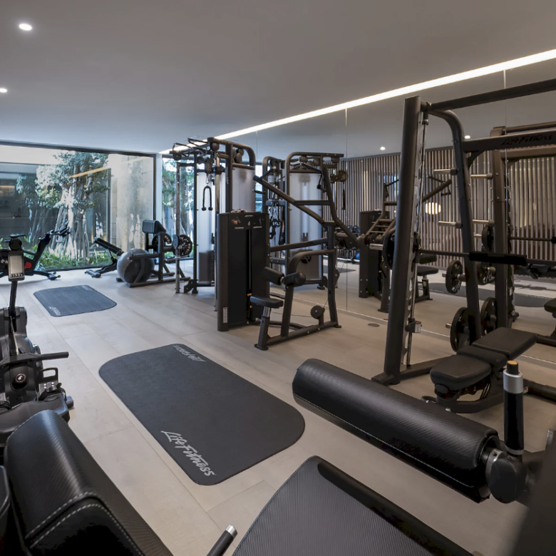 FOR SALE – Contemporary Luxury Villa Sotogrande for Sale –  Sotogrande, Costa del Sol 🇪🇸