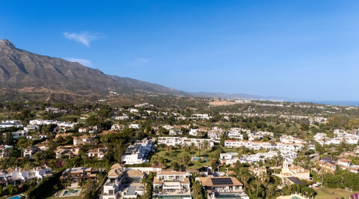 🇪🇸 FOR SALE | Fully Renovated Scandinavian Dream Home in Aloha, Nueva Andalucía, Marbella 🌴