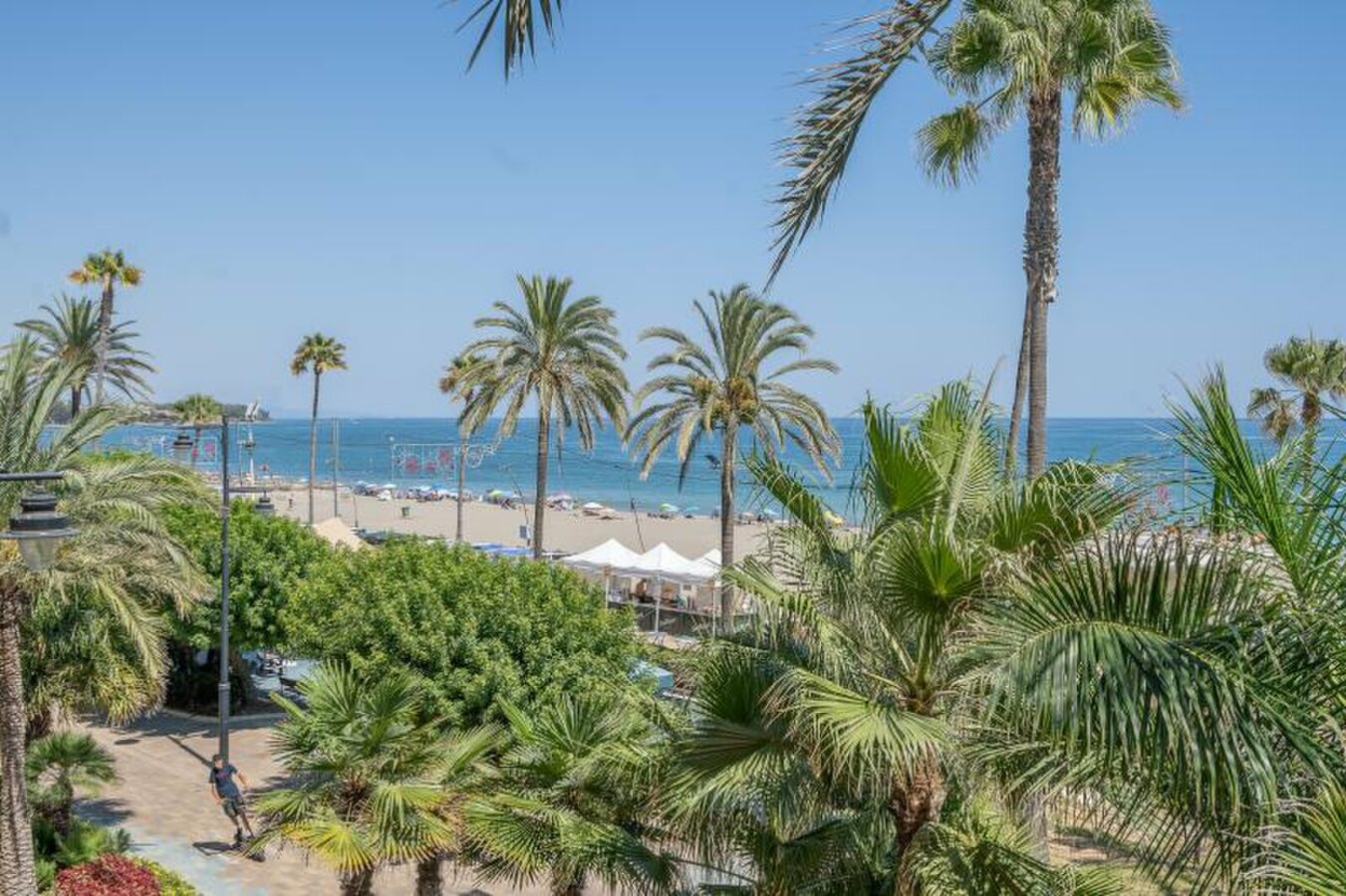 frontline-beach-apartment-estepona-town-01 FOR SALE π‘ Renovated Frontline Beach Apartment with Sea Views and Two Terraces β Estepona Town πͺπΈ