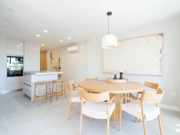 FOR SALE 🏡 Renovated Frontline Beach Apartment with Sea Views and Two Terraces – Estepona Town 🇪🇸