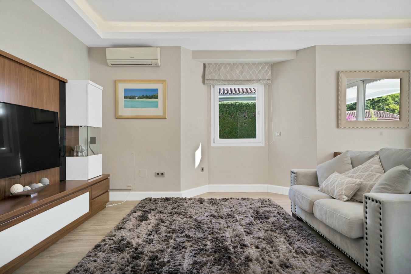 FOR SALE 🏡 Frontline Golf Villa with Four En-Suite Bedrooms on a 1,589 m² Plot – El Paraíso, New Golden Mile 🇪🇸
