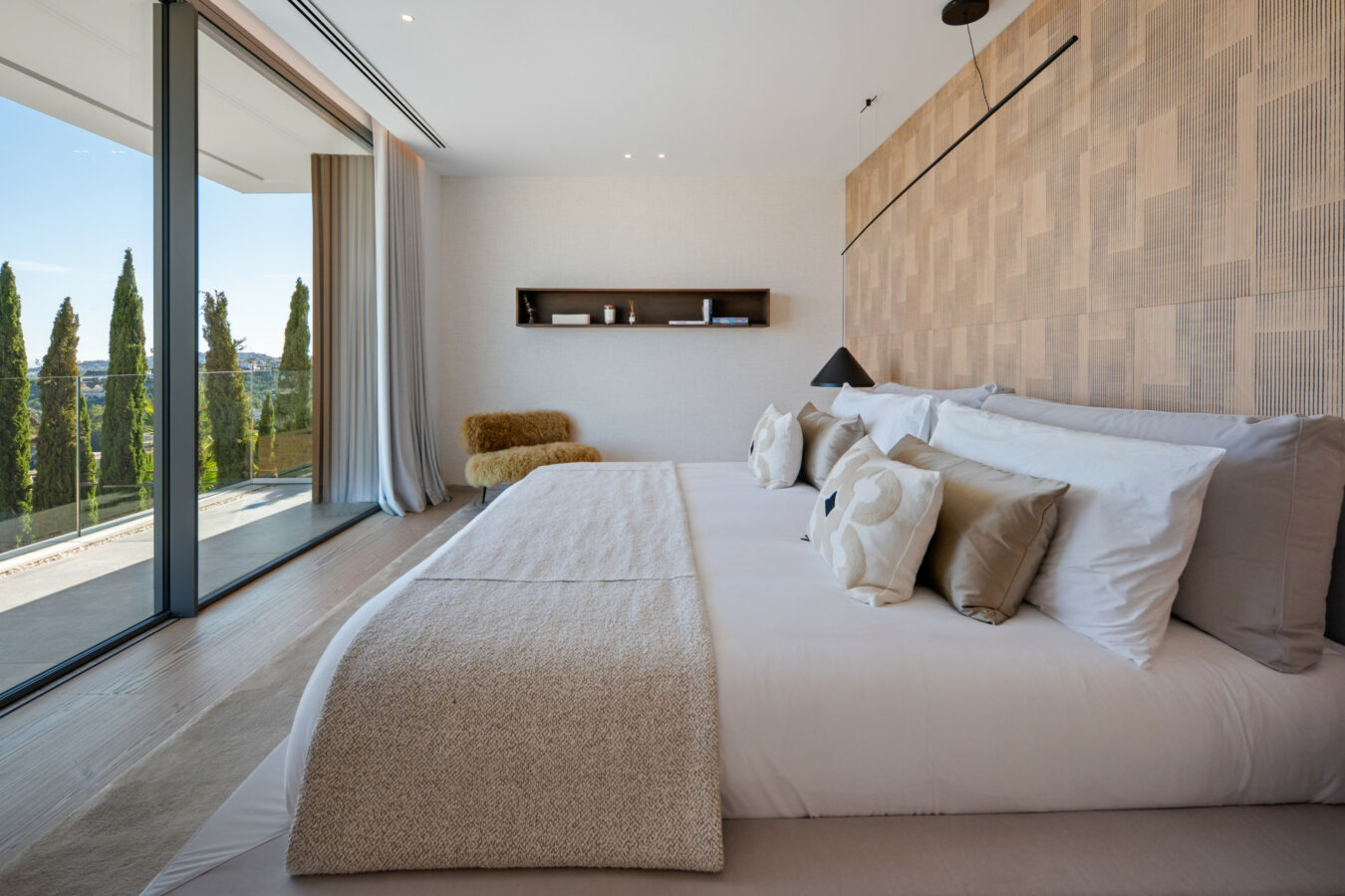 FOR SALE 🌟 Contemporary Luxury Villa – El Herrojo, Benahavís Spain🇪🇸