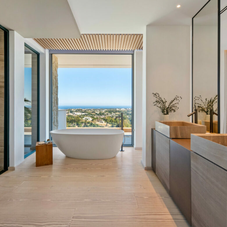 FOR SALE 🌟 Contemporary Luxury Villa – El Herrojo, Benahavís Spain🇪🇸