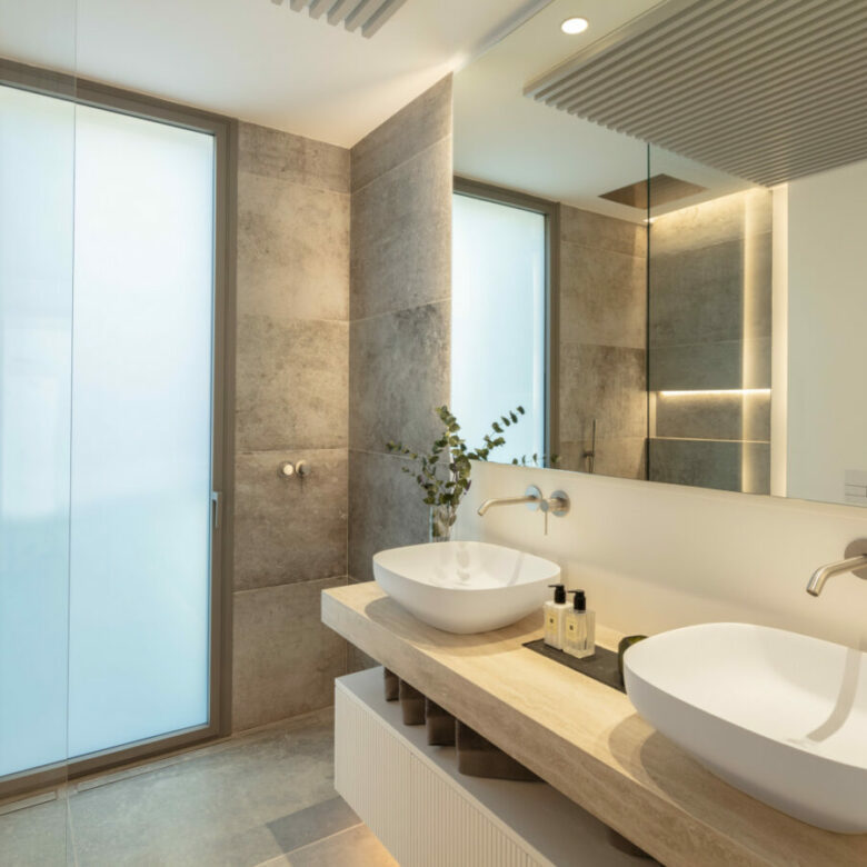 FOR SALE 🌟 Contemporary Luxury Villa – El Herrojo, Benahavís Spain🇪🇸