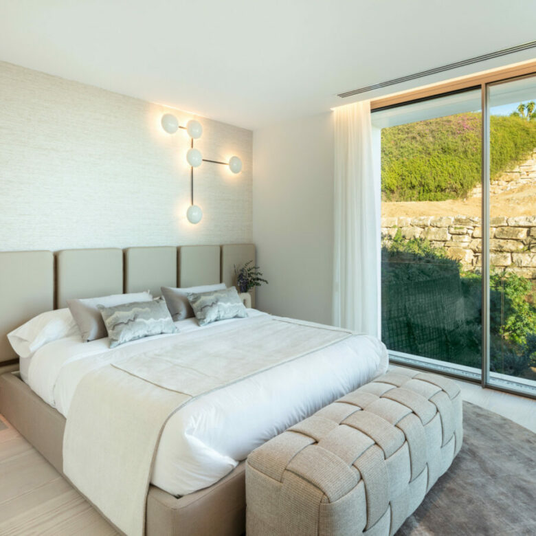 FOR SALE 🌟 Contemporary Luxury Villa – El Herrojo, Benahavís Spain🇪🇸